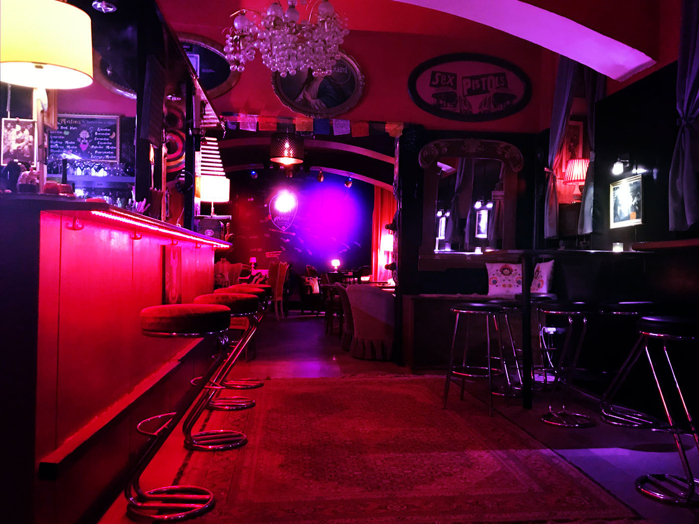 the_bourgeois_pig_music_bar_prague BAR